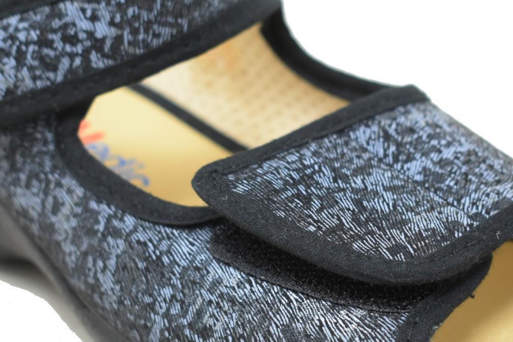 Zapatillas de casa Cabrera BioMedic Corina 5474 en negro para mujer