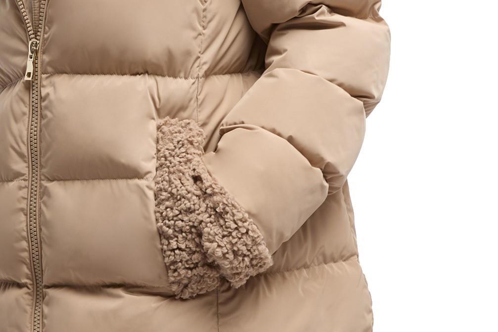 Cazadora larga Geox Vilde W5628E en color natural