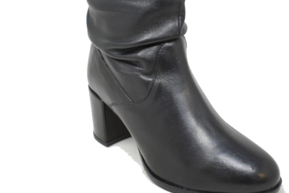 Botines de tacón Top3 SS24861 en negro para mujer