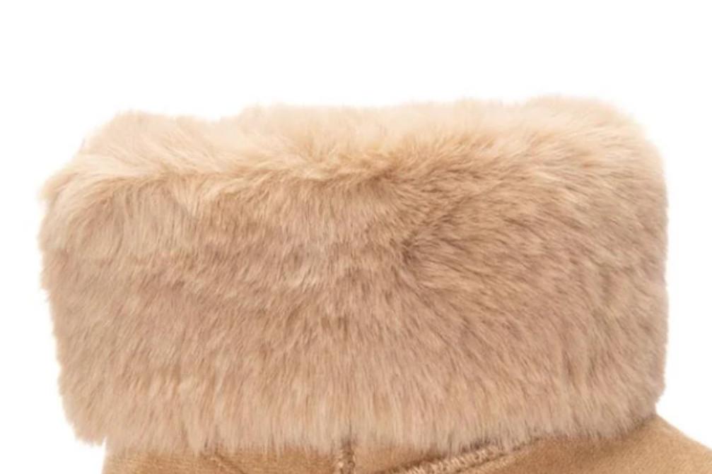 Botines snow XTI 144719 en color beige