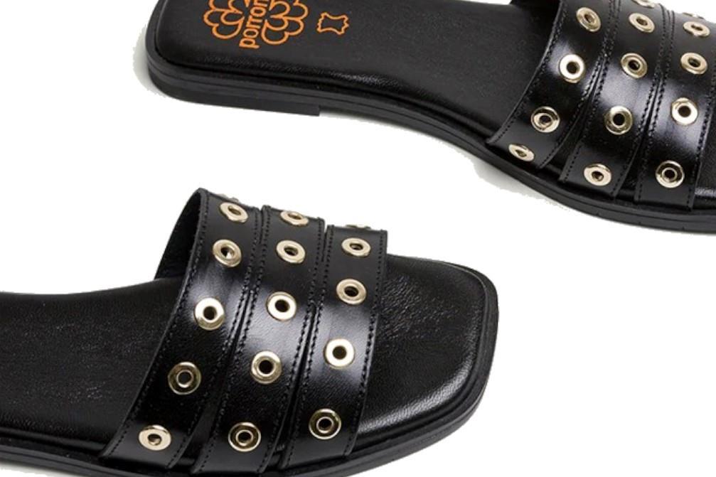 Sandalias planas con tachuelas Porronet Venus 3119 en negro para mujer