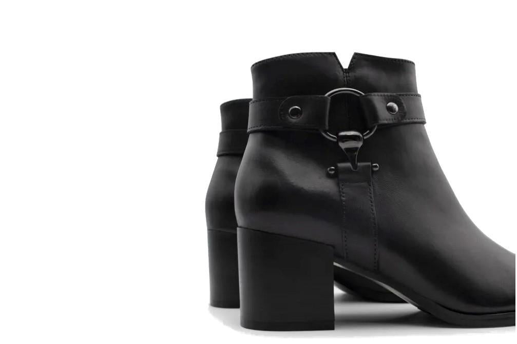 Botines Regarde Le Ciel Taylor 35 en negro para mujer