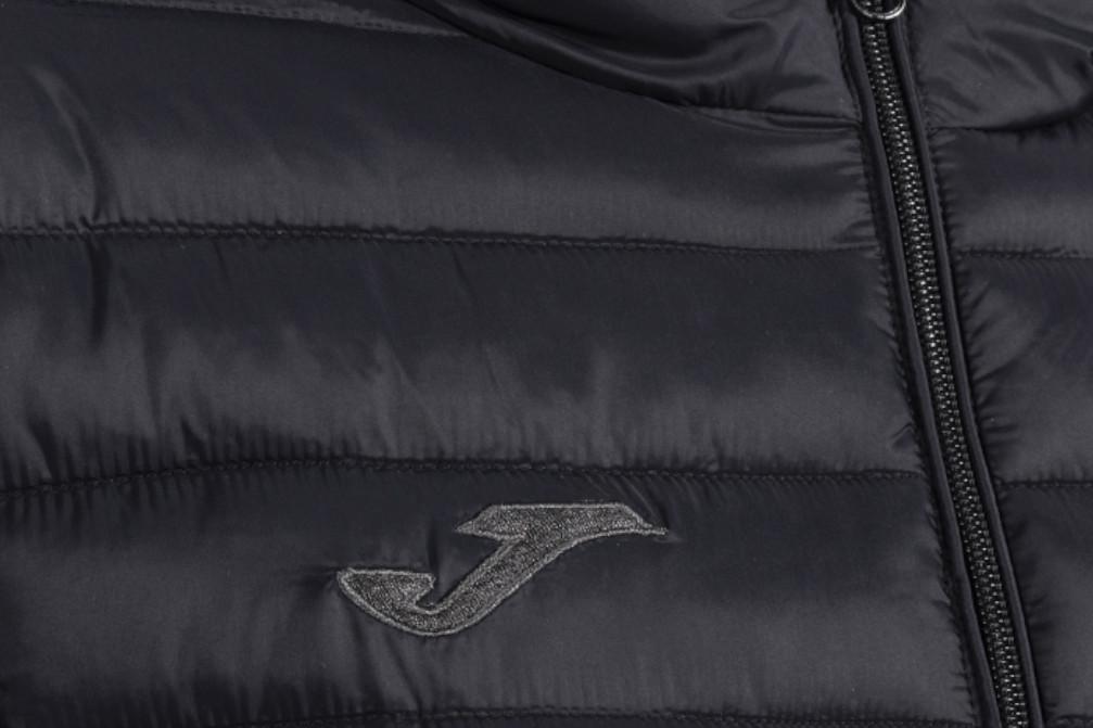 Chaqueta ligera Joma 902246.100 Urban V negro para mujer