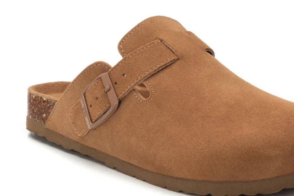 Zueco bio en camel para mujer XTI 142871 de Serraje