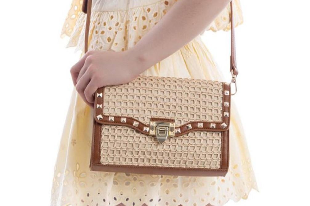 Bolso Bandolera Pequeño Mujer XTI 184557 Beige Rafia