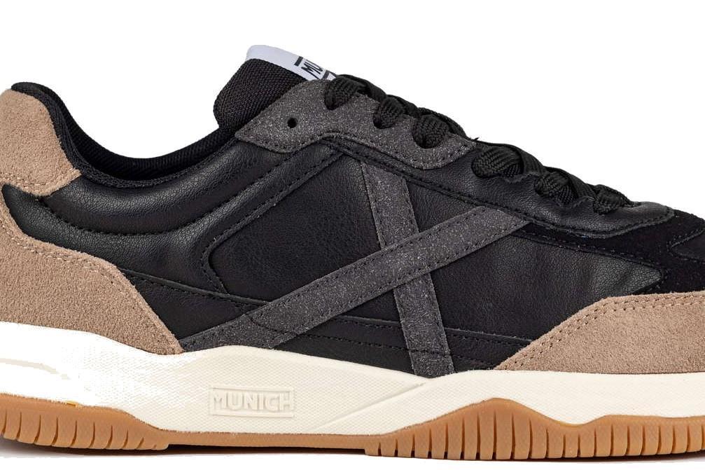 Zapatillas deportivas Munich 4566001 LYRA 01 en negro para hombre