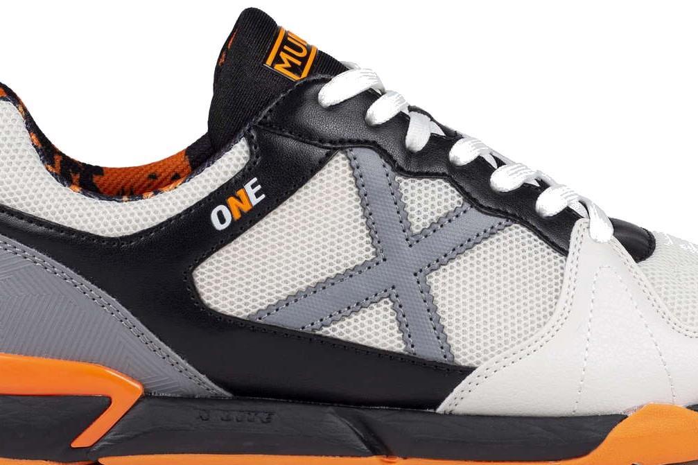 Zapatillas de fútbol sala Munich ONE 67 3071067 en blanco para hombre