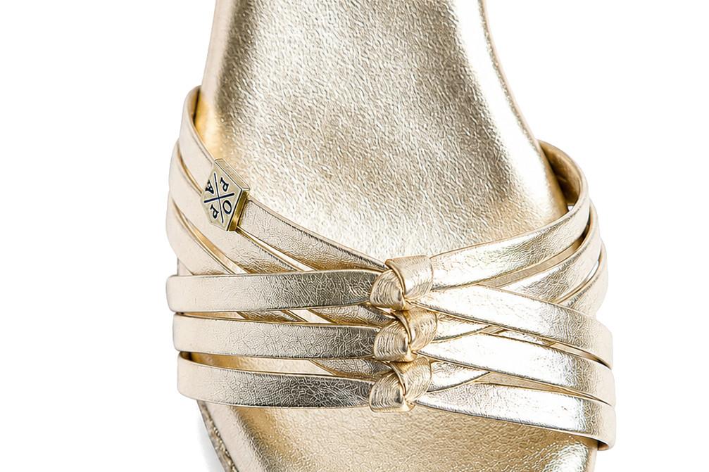 Sandalias con cuña Popa SAPHIRE con tiras metalizadas