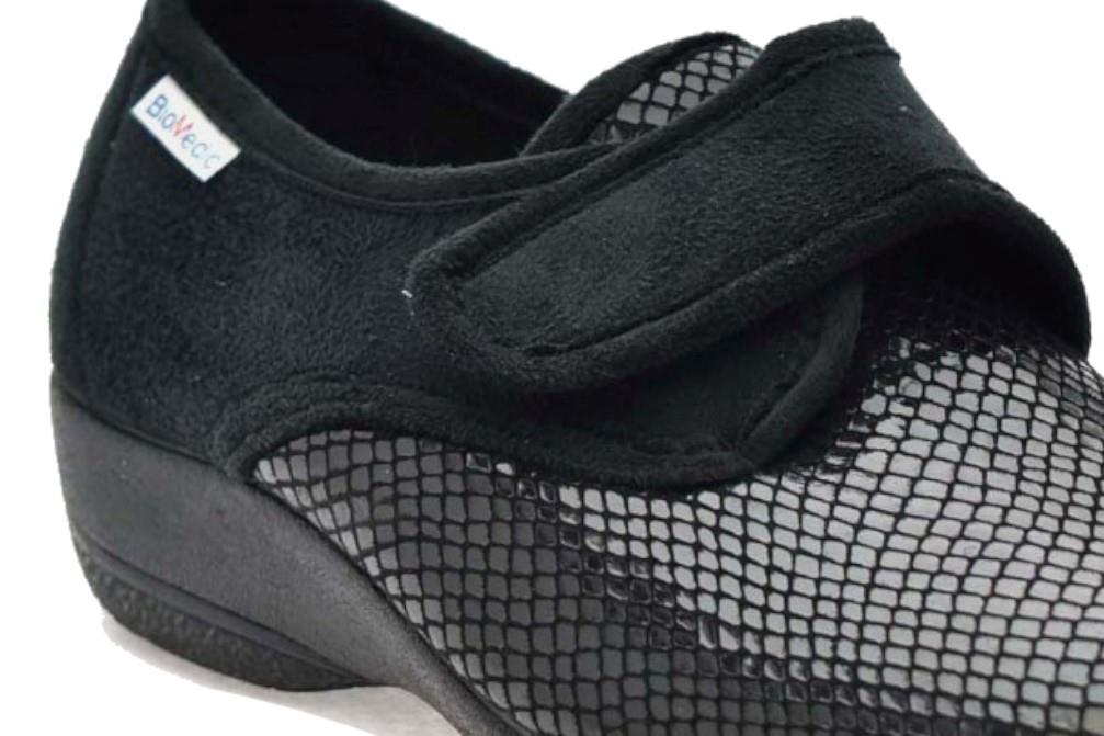 Zapatillas de casa Cabrera 533 en negro para mujer