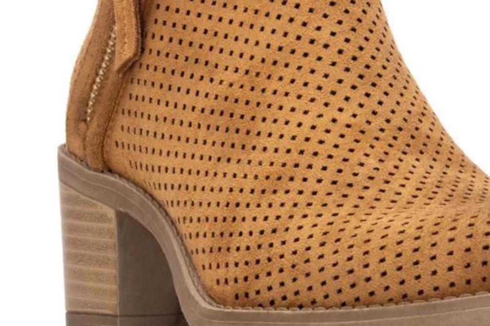 Botín Xti 15035 para mujer en camel– Botines Elegantes Veganos