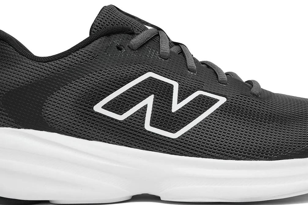 Zapatillas deportivas running New Balance 411 v4 M4114SQ para hombre en negro
