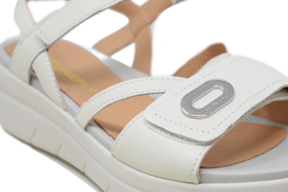 Sandalias con plataforma Stonefly Aqua III 26 en blanco