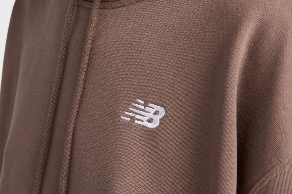 Sudadera con capucha New Balance Sport Essentials French Terry Hoodie Marrón