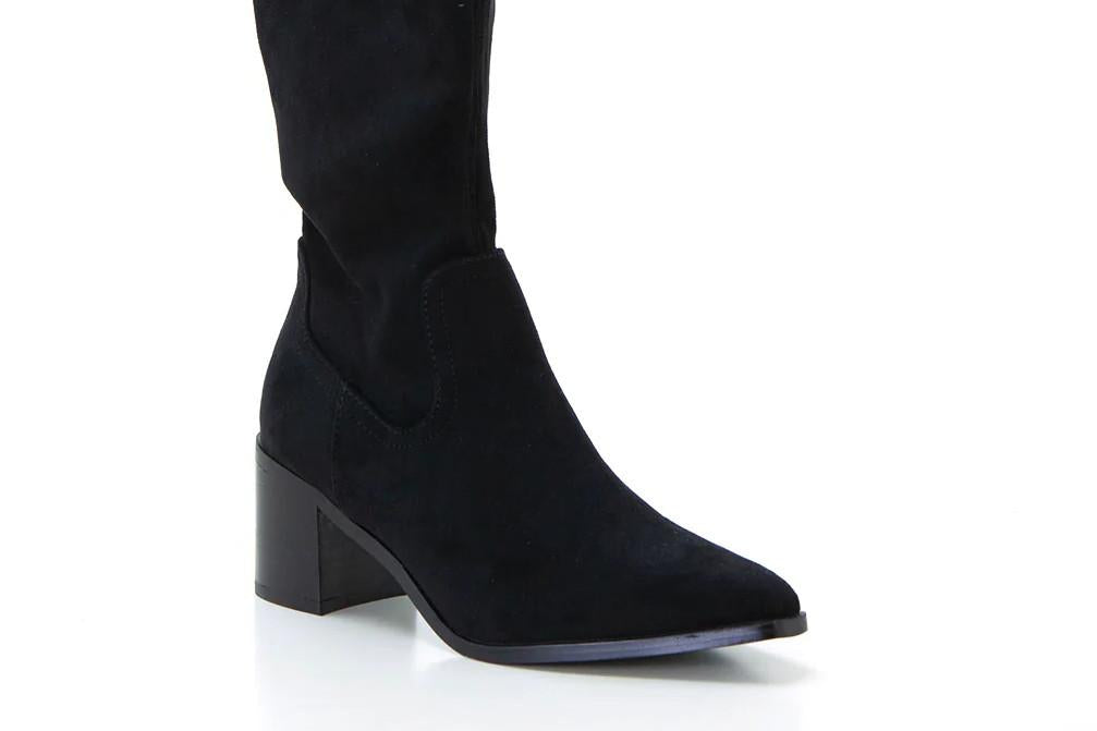 Botas altas con tacón Isteria 580 en color negro