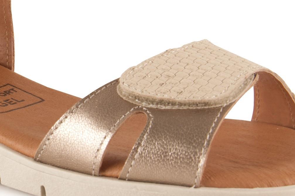 Sandalias planas Chamby 886 en dorado para mujer