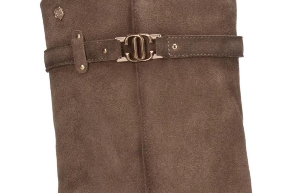 Bota cowboy de serraje para mujer Carmela 164328 taupe con tacón