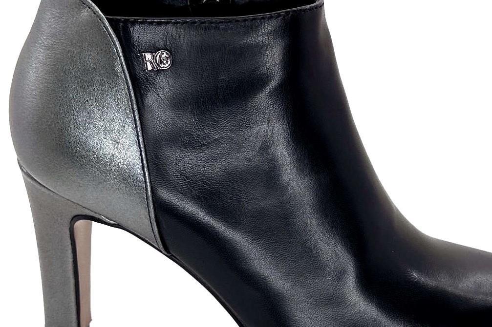 Botines de tacón Regarde le Ciel Buffy 03 en negro para mujer