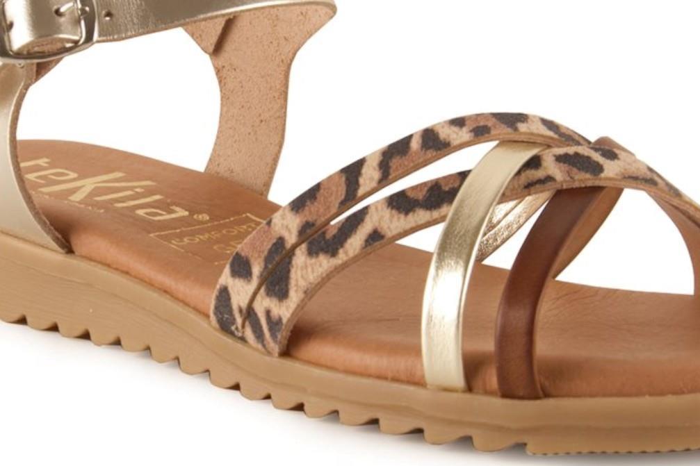 Sandalias planas Tekila 13153 en leopardo para mujer