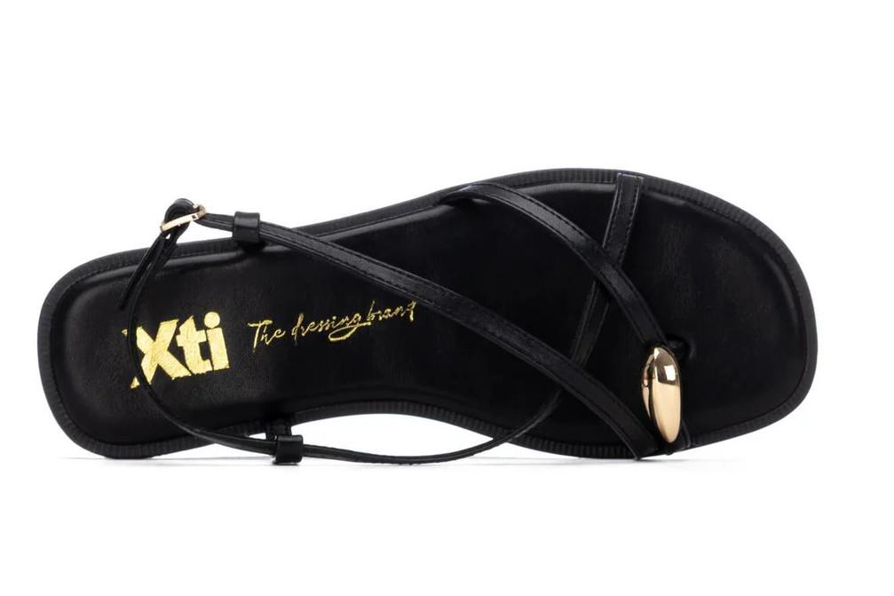Sandalias planas negro Xti 145358 para mujer | Sandalias veganas elegantes y cómodas