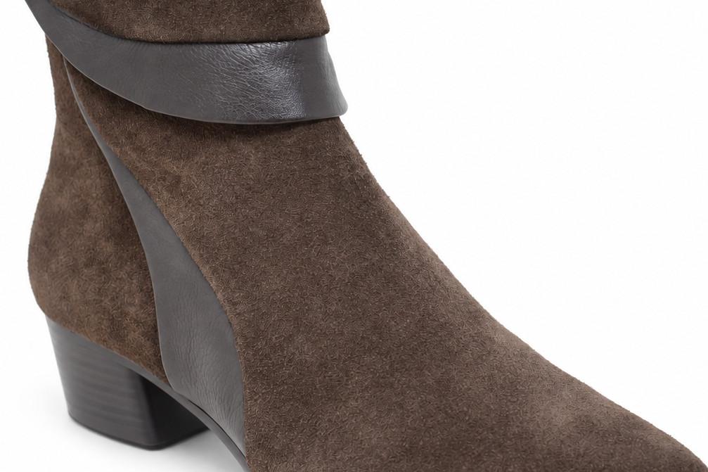 Botines de piel y ante marrón oscuro Regarde le Ciel Lori-03 para mujer