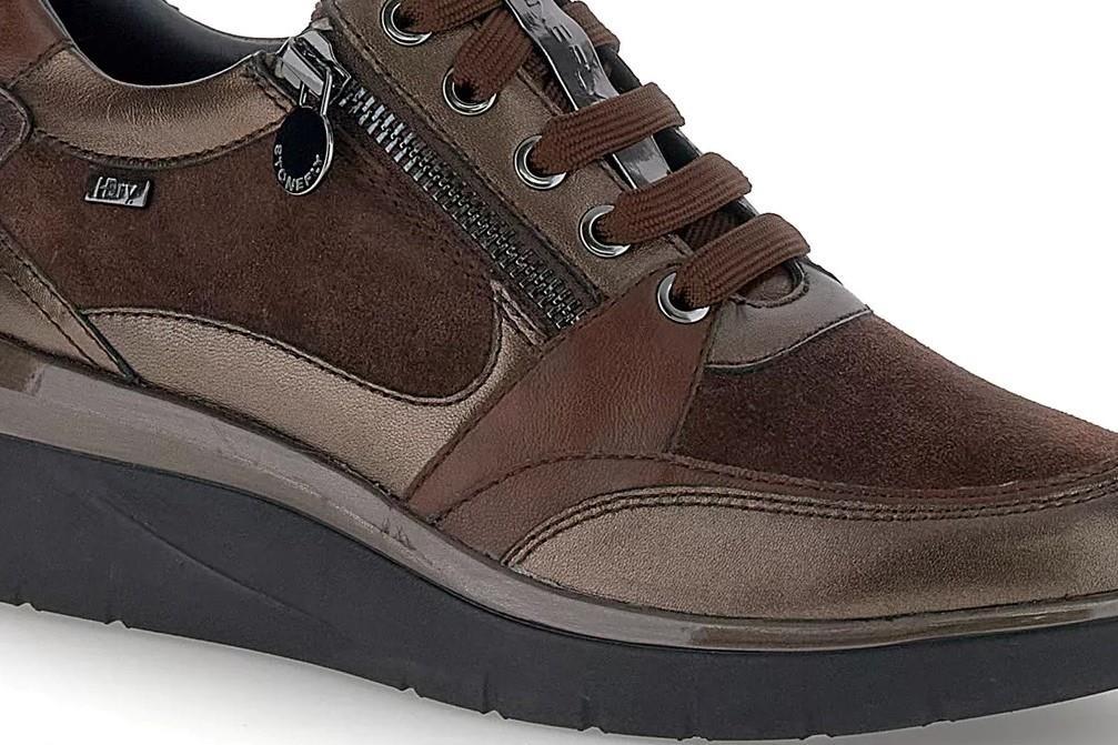 Zapatillas deportivas Stonefly 221739 CLERYN HDRY 16 en marrón para mujer