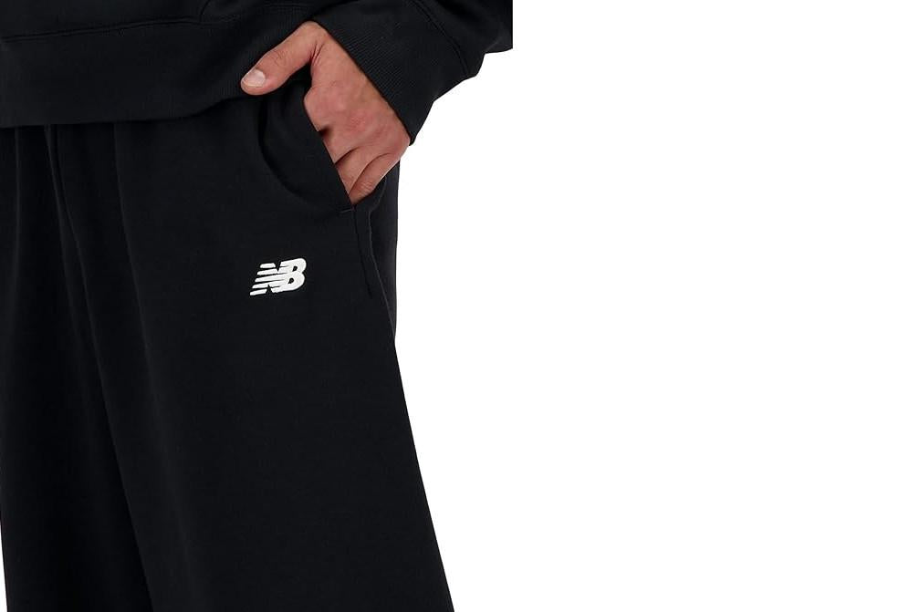 Pantalón Deportivo Hombre New Balance Sport Essentials French Terry Negro Cómodo y Versátil