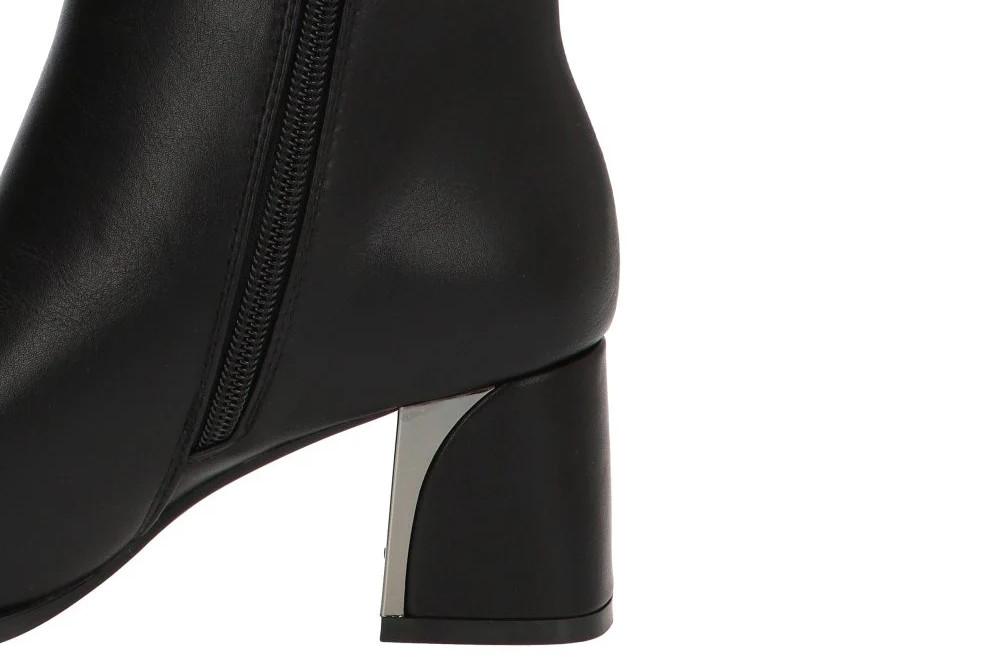Botín de tacón Laura 32019 ETIKA de mujer color negro
