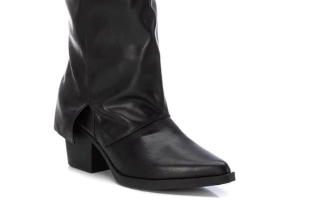 Botas altas western XTI 143416 en negro para mujer