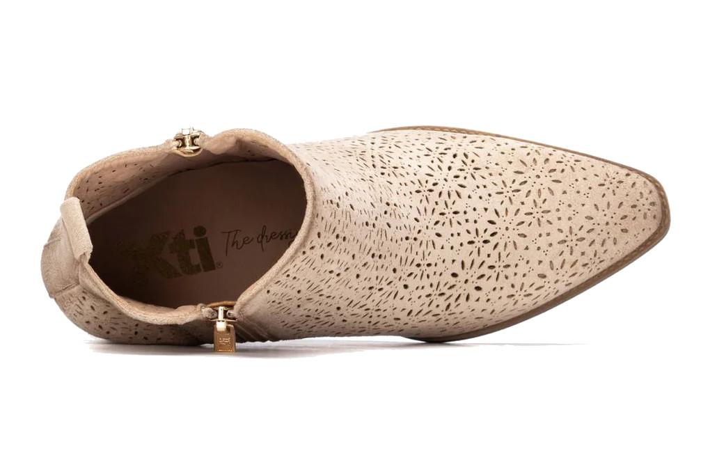 Botin de mujer con tacón Xti 145037 beige