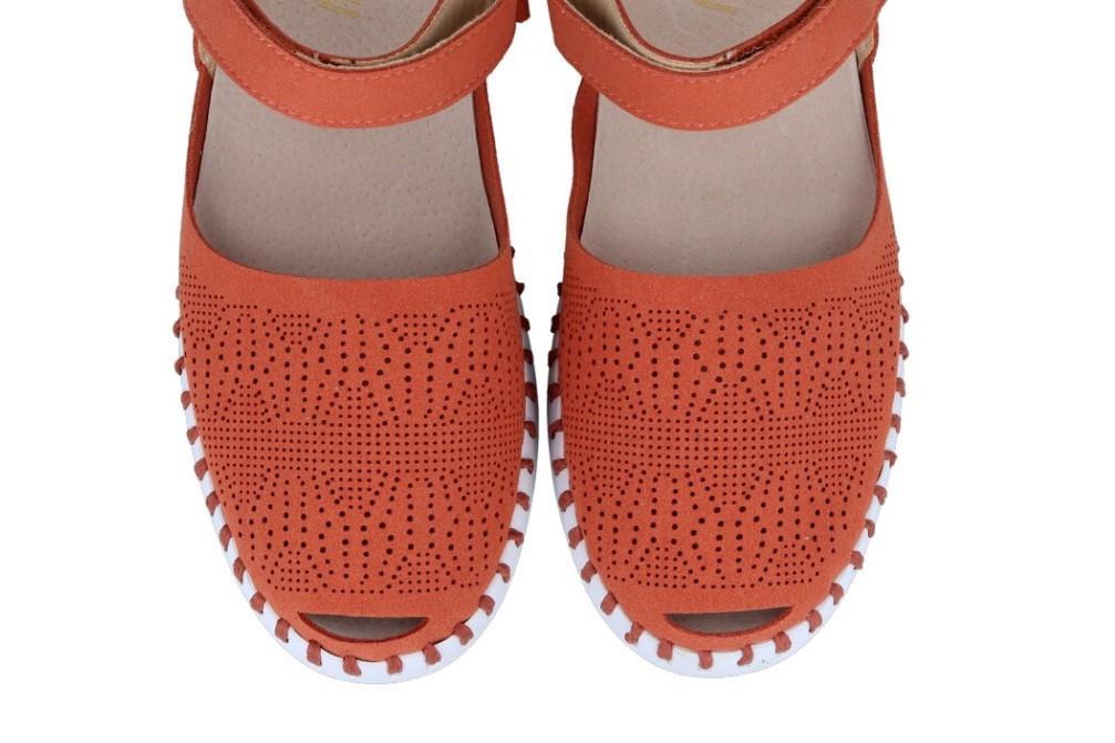 Sandalias planas Walk & Fly Emma LC-10001 A5 en rojo para mujer