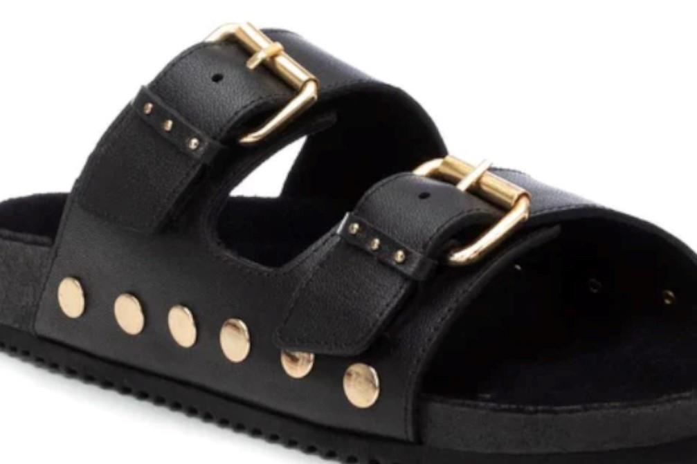 Sandalias planas Bio Carmela 162128 en negro para mujer
