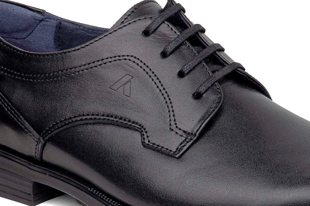 Zapatos de Vestir Callaghan Vitorio 63300 Negros para Hombre de Piel con Plantilla Extraíble