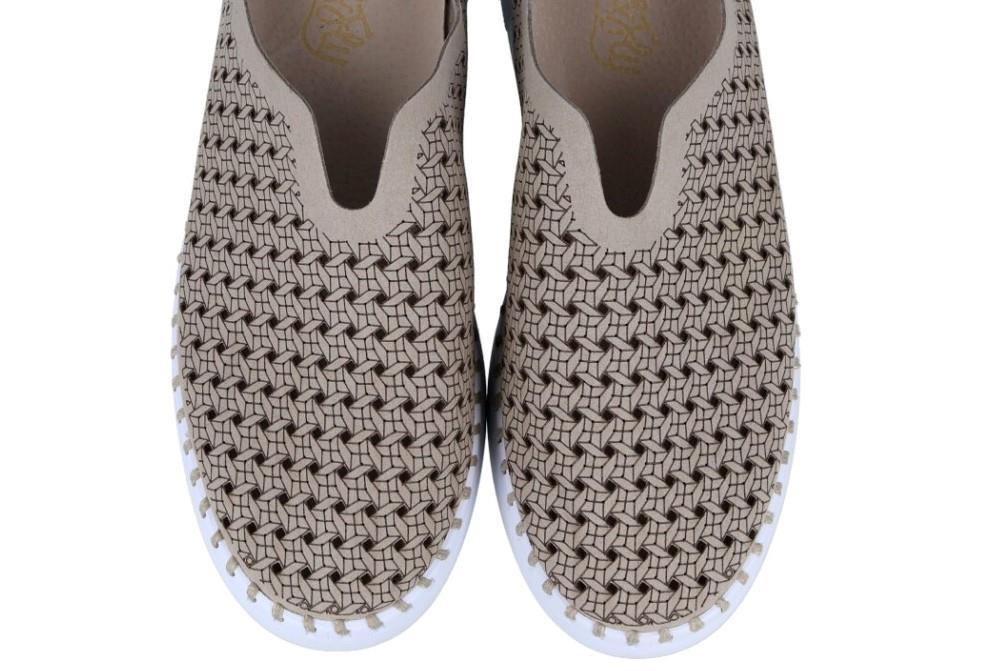 Zapatillas deportivas Walk & Fly Greta AD-9938 A5 en gris para mujer