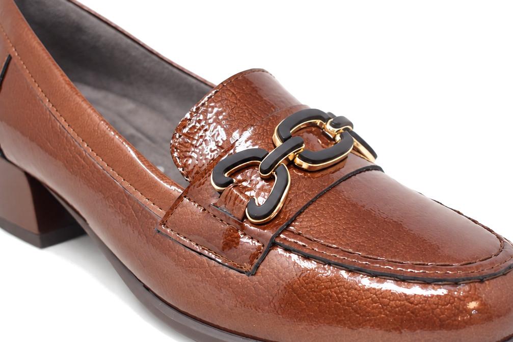 Mocasines de tacón bajo Pitillos 11635 Marrón Mujer en piel charol