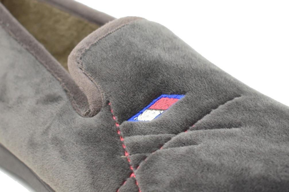 Zapatillas de casa cerradas X Patri 354 en marrón