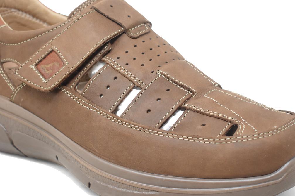 Sandalias cerradas de piel Luisetti 36111 para hombre en color café