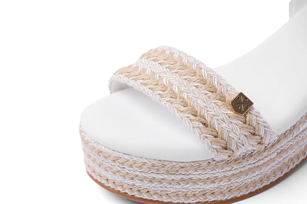 Sandalias con cuña cuero Arambol Gallery en blanco de Yute y Hebilla