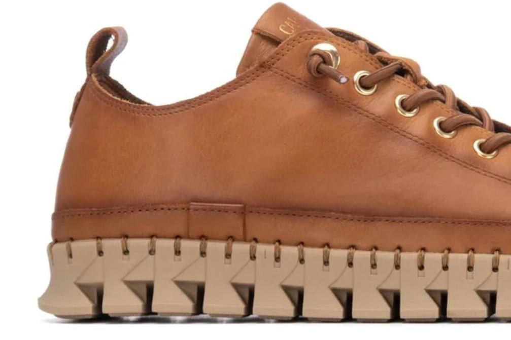 Zapatillas deportivas Carmela 162531 en color camel