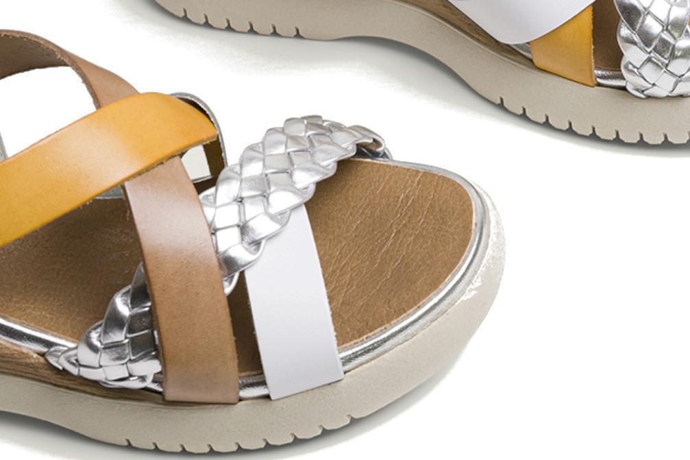 Sandalias con cuña Porronet Bárbara en blanco para mujer