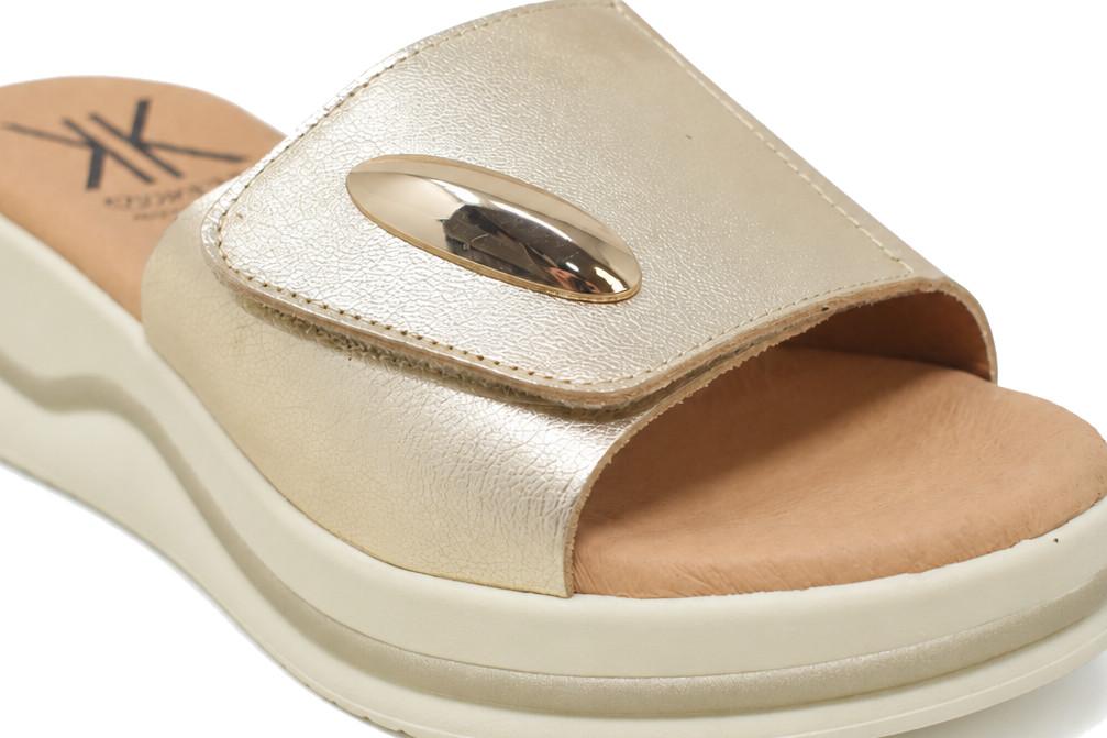 Zuecos de Mujer Cokketa 928 en platino con Plataforma y Plantilla de Gel