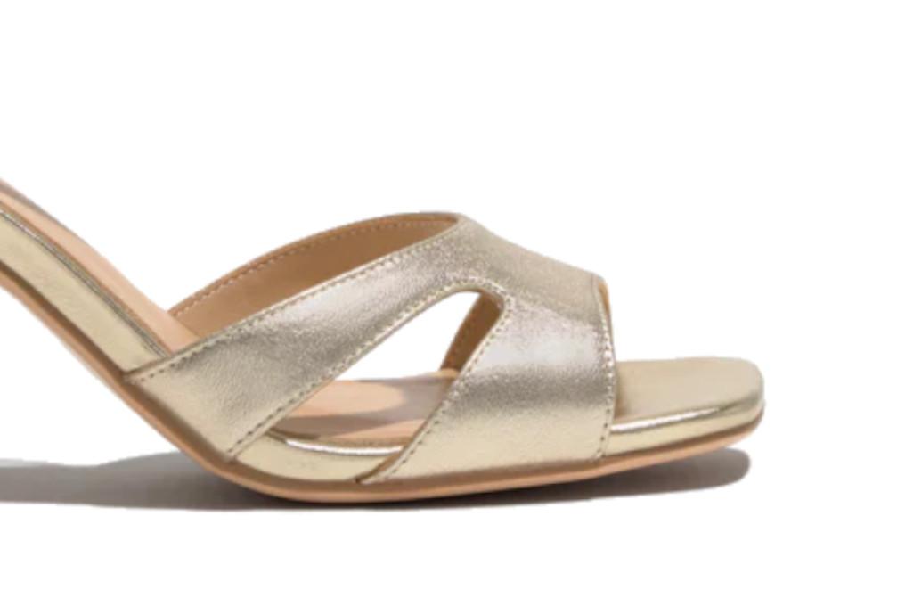 Sandalias de tacón Regarde Le Ciel CHELLY-02 en platino para mujer con hebilla ajustable