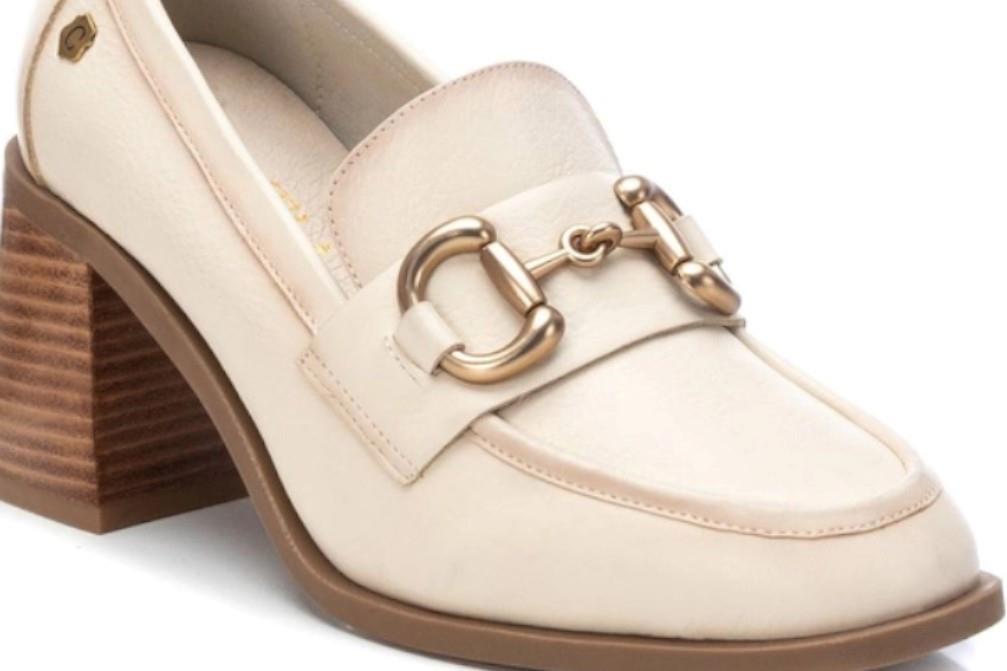 Mocasín Carmela 161127 para mujer en color hielo