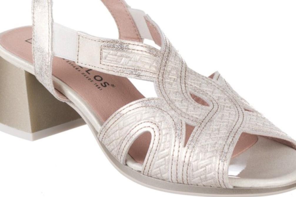 Sandalias Pitillos 5690 en oro para mujer