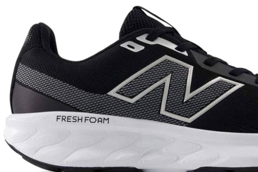 Zapatillas deporitvas Running New Balance 520 M520LK9 Negras para Hombre