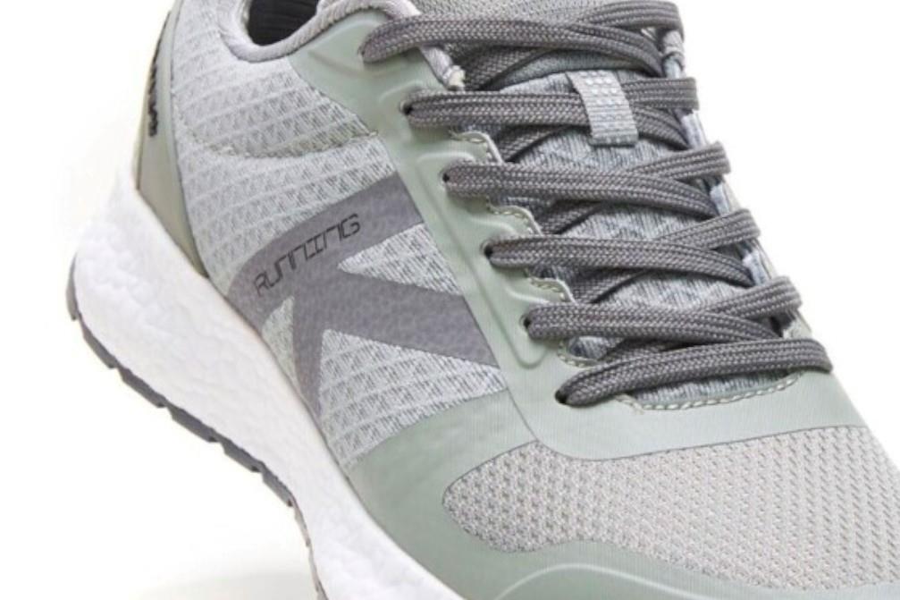 Zapatilla de Running Kelme K-Rookie 46971 en color Gris para hombre