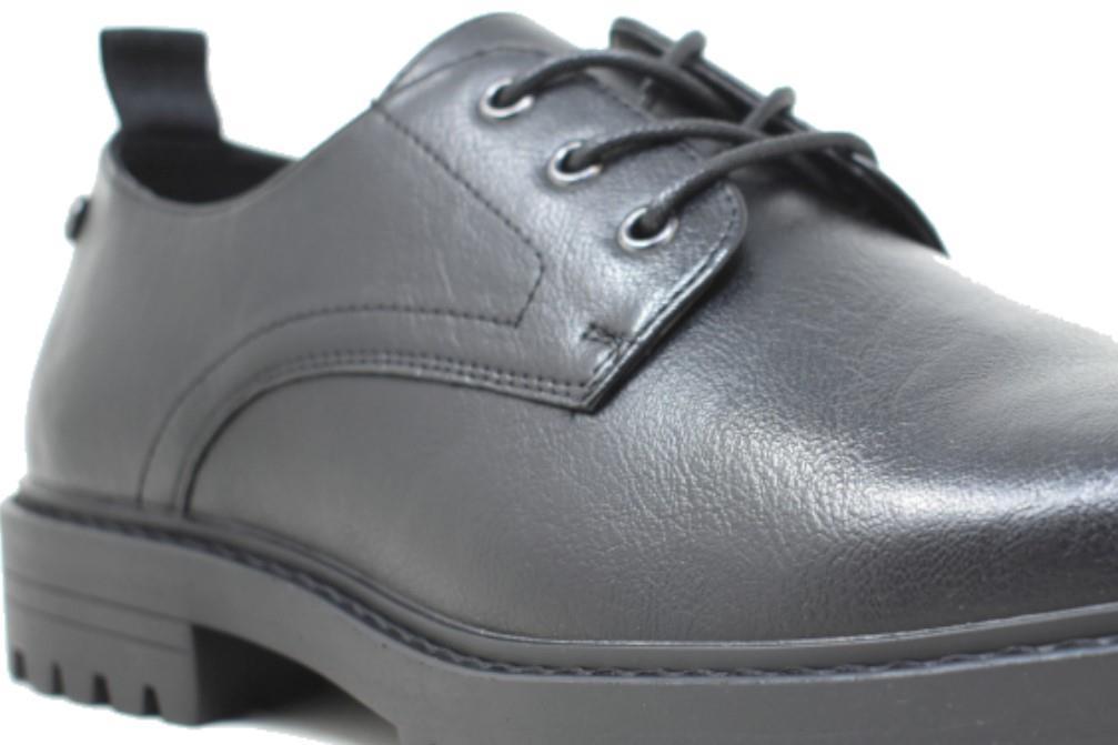 Blucher con cordones Maraval en negro para hombre