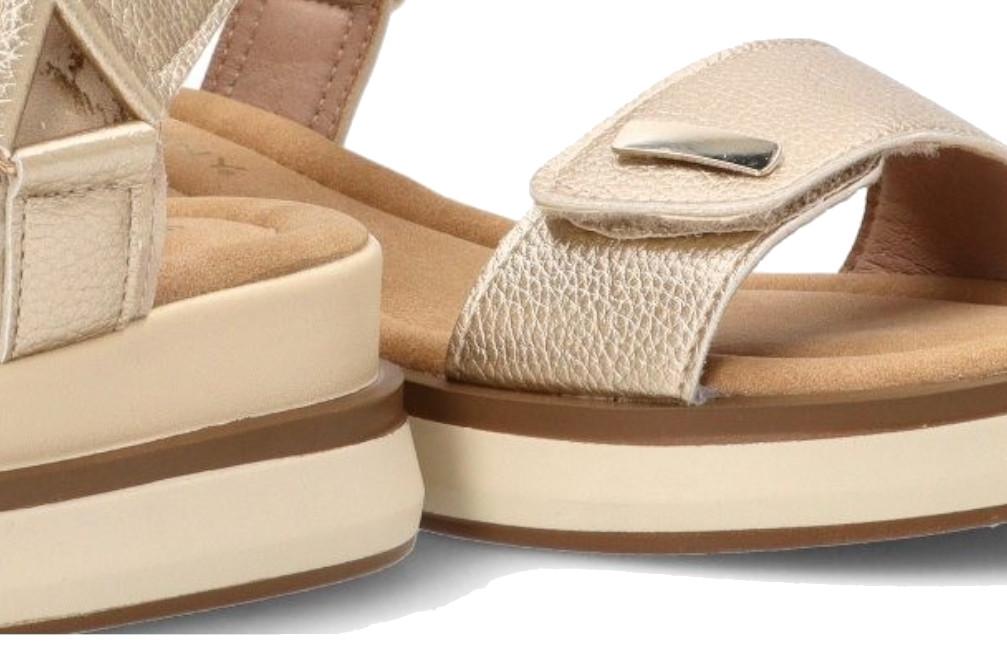 Sandalia deportiva Etika by ARMONY 40022 en oro para mujer | Cuña Media con Cierre Ajustable