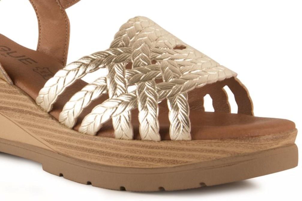 Sandalias con cuña In Vogue S-1074 en platino para mujer