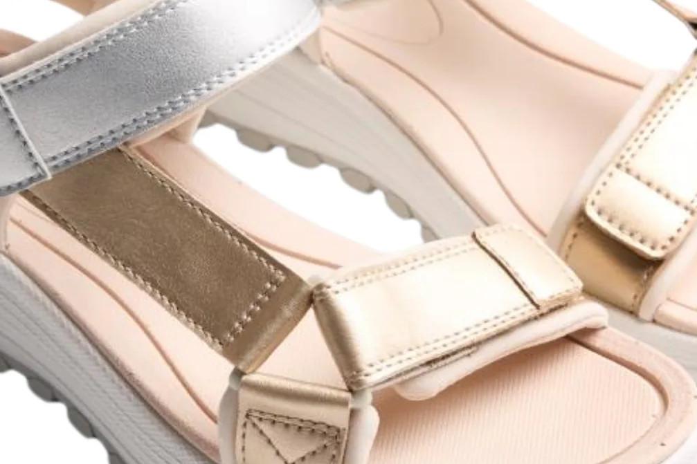 Sandalias deportivas Californianas Gioseppo Oyugis 79257 Plata con Plataforma para Mujer