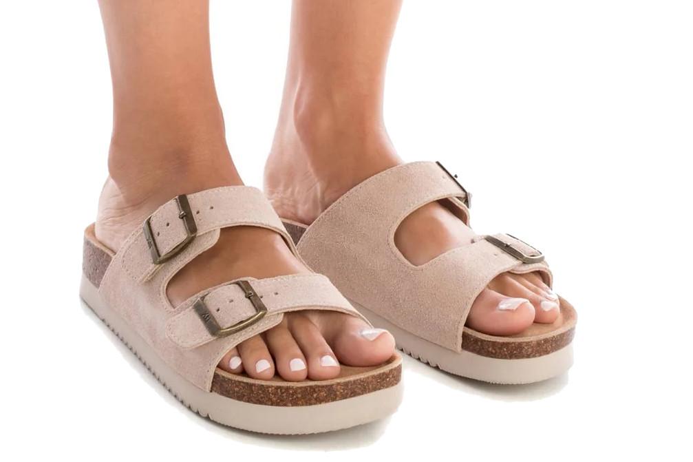Sandalias planas bio XTI 142552 beige para mujer | Sandalias de piel cómodas y tendencia